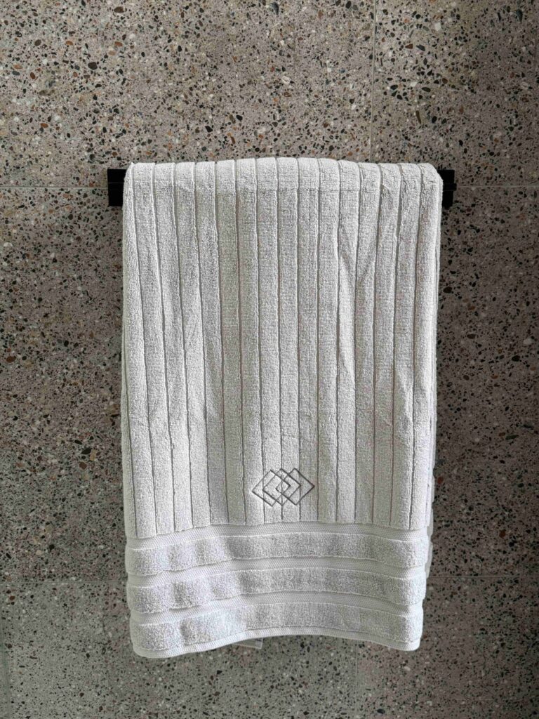 Toalla Rombos gris (extra grande)