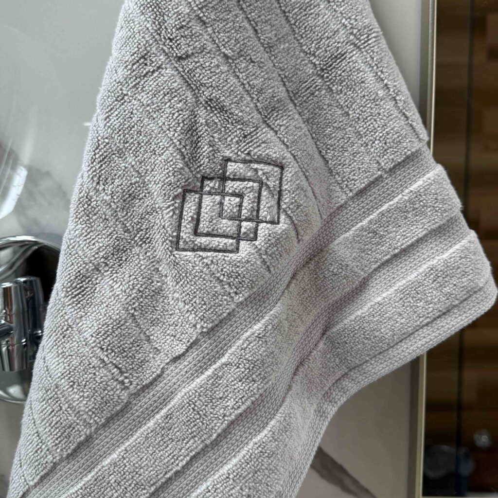 Toalla Rombos gris (extra grande)