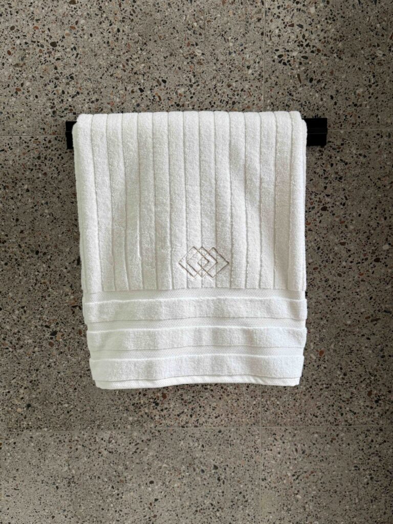 Toalla Rombos blanca (extra grande)